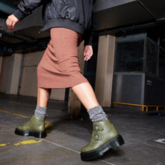 Dr Martens DEVON FLOWER BUCKLE PLATFORM MSRP$240 in Khaki Green RARE FIND COLOR - Picture 8 of 16